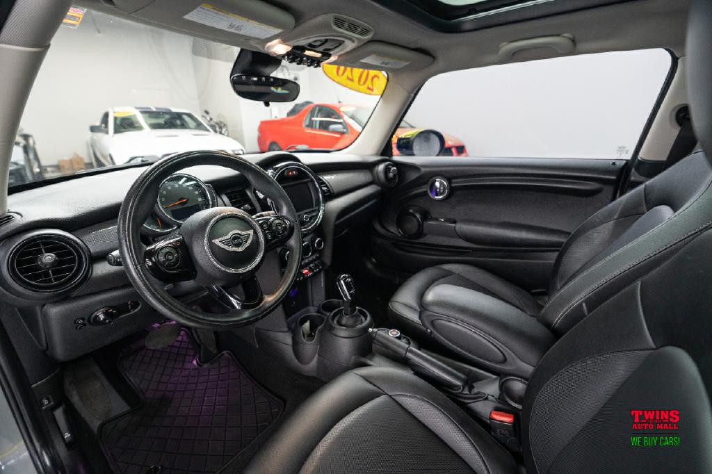 2020 MINI Cooper Image 11