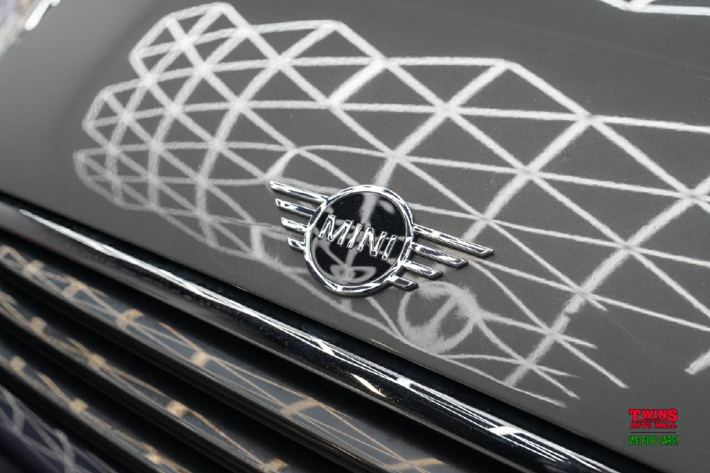 2020 MINI Cooper Image 28