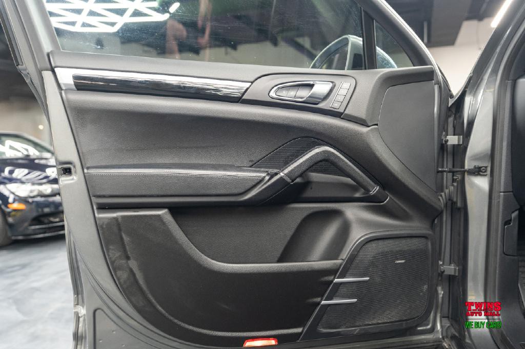 2018 Porsche Cayenne Image 10