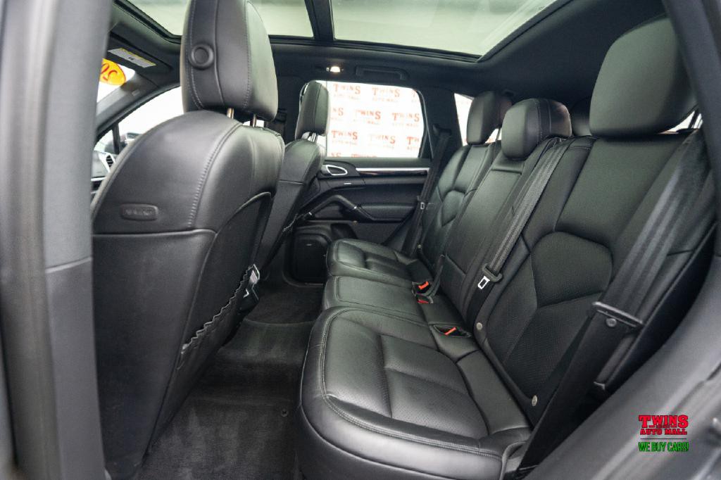 2018 Porsche Cayenne Image 13