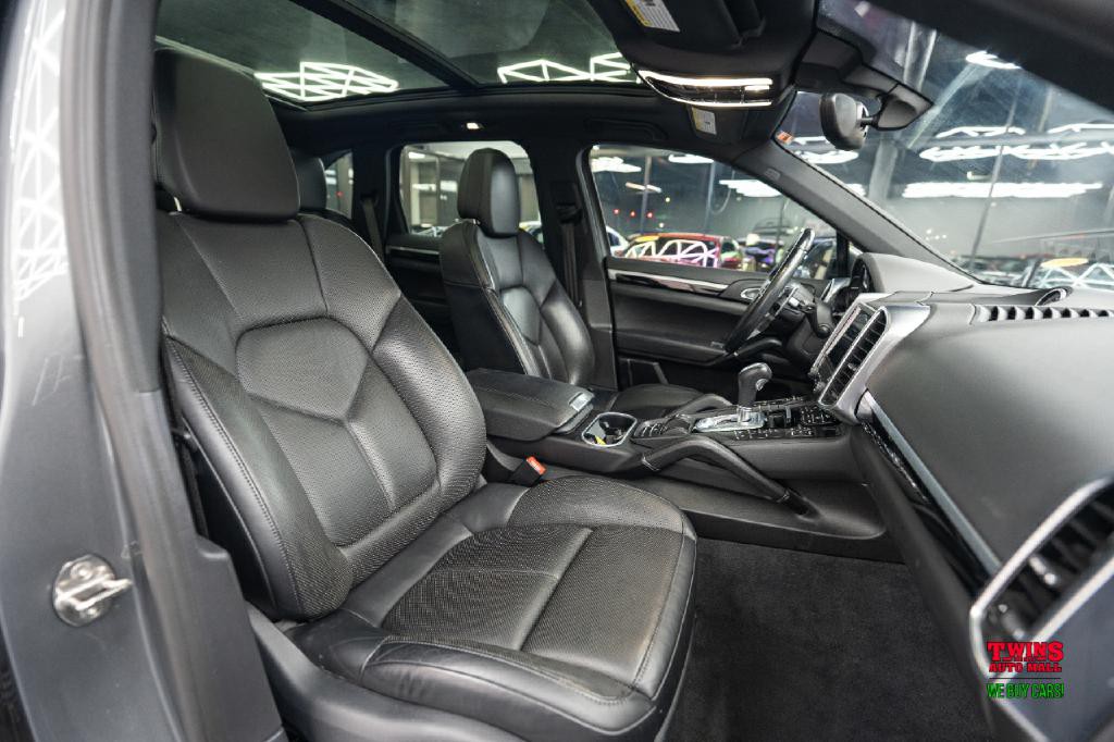 2018 Porsche Cayenne Image 16