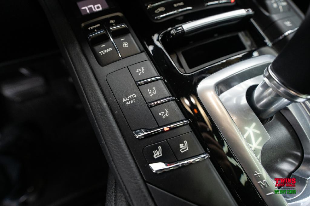 2018 Porsche Cayenne Image 24