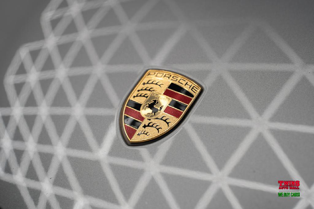 2018 Porsche Cayenne Image 32