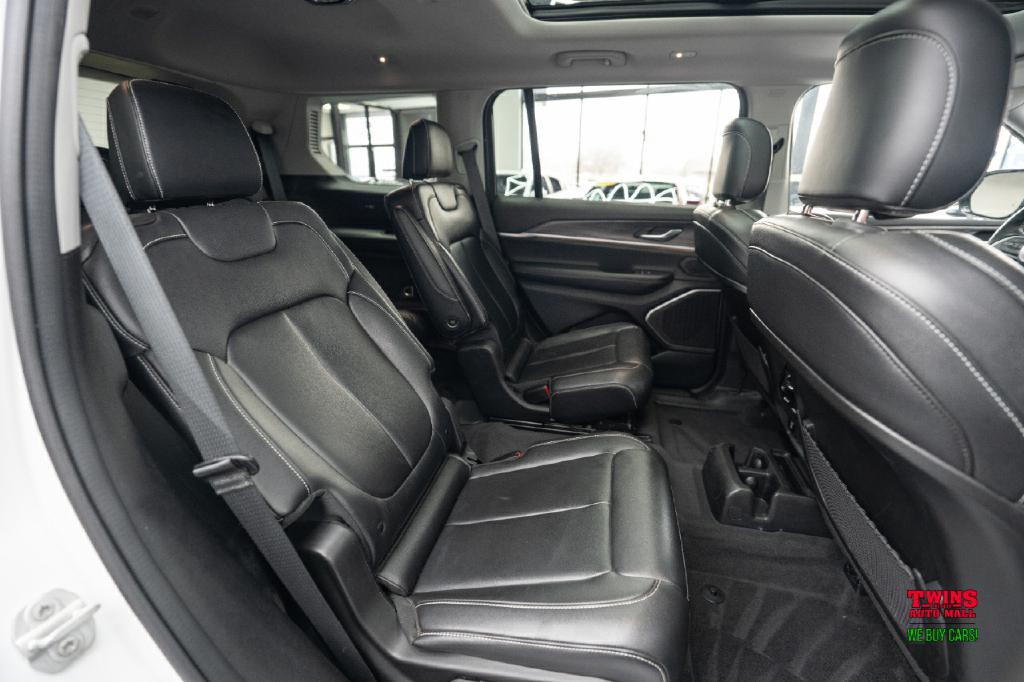 2022 Jeep Grand Cherokee Image 14