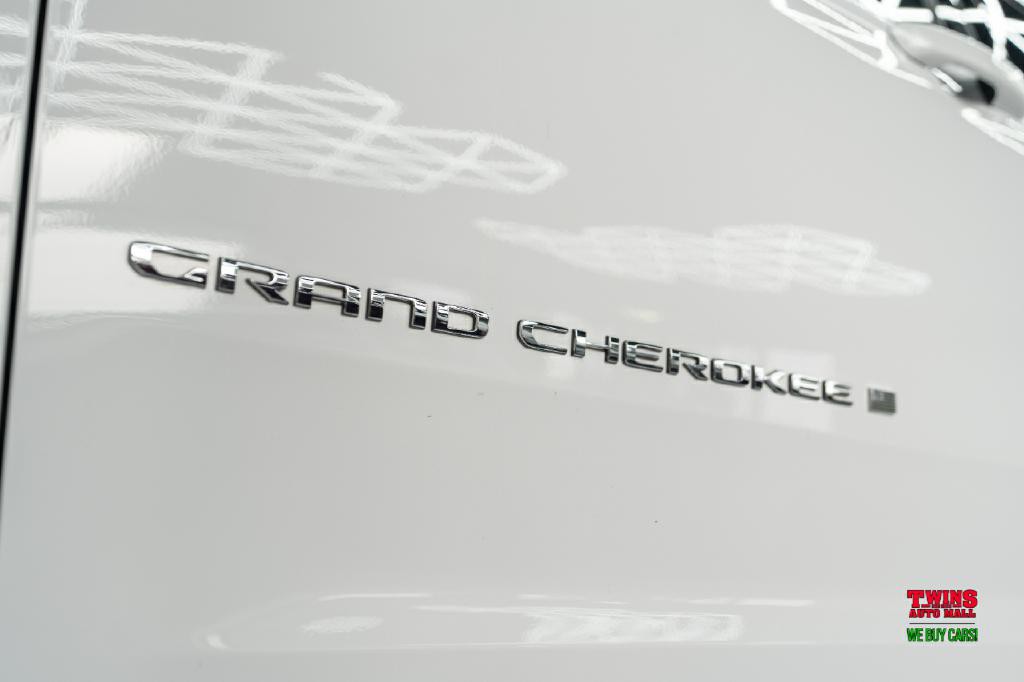 2022 Jeep Grand Cherokee Image 30