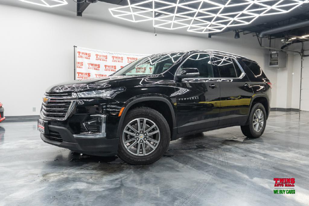 2023 Chevrolet Traverse Image 2