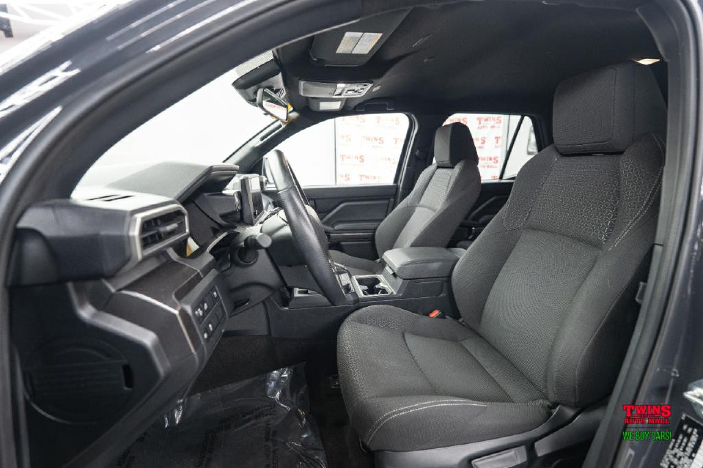 2025 Toyota 4Runner Image 12