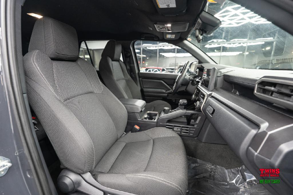 2025 Toyota 4Runner Image 16