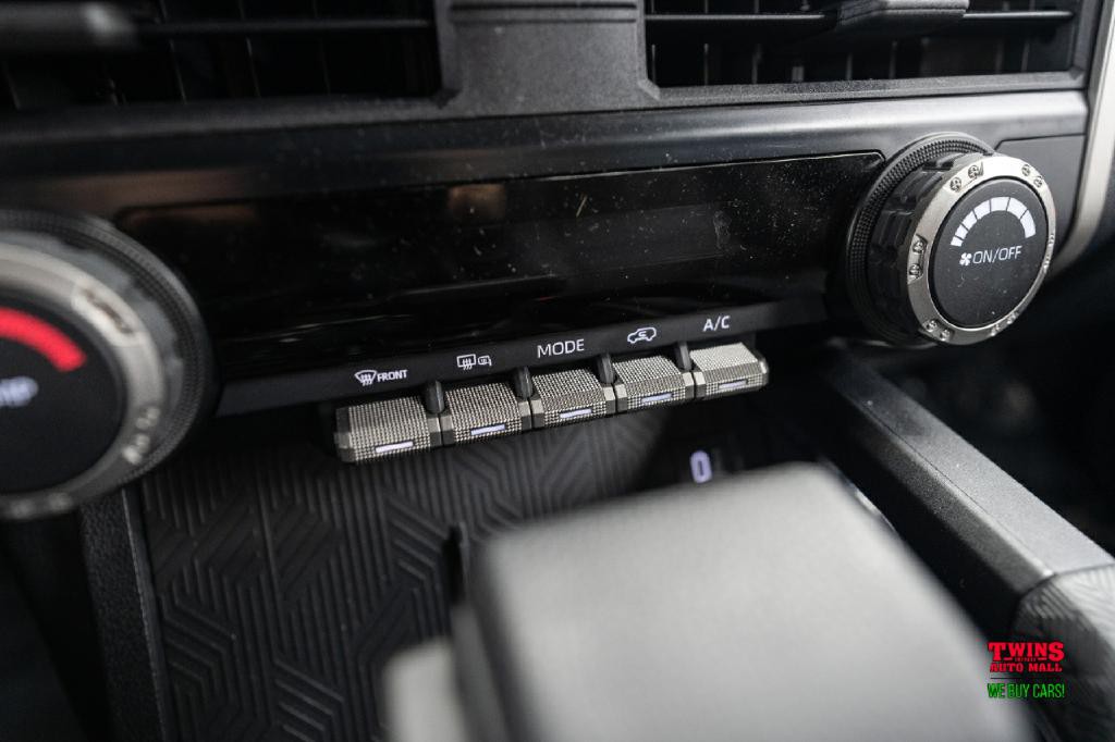 2025 Toyota 4Runner Image 24