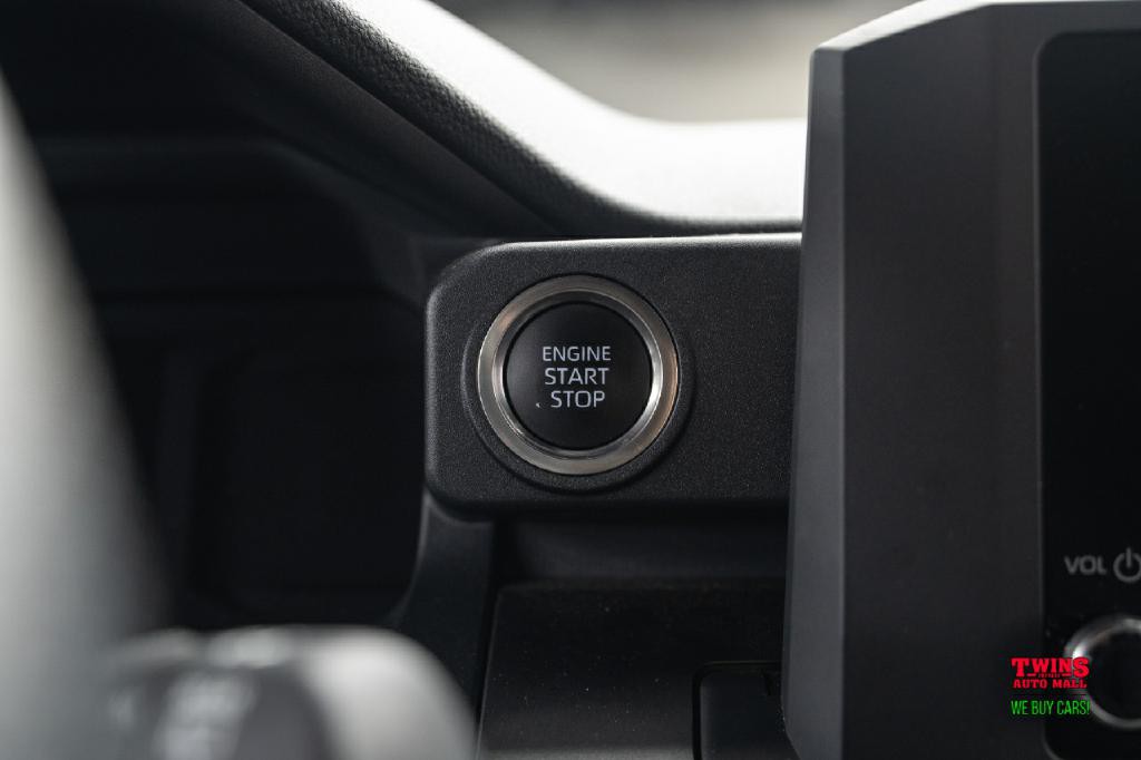 2025 Toyota 4Runner Image 25