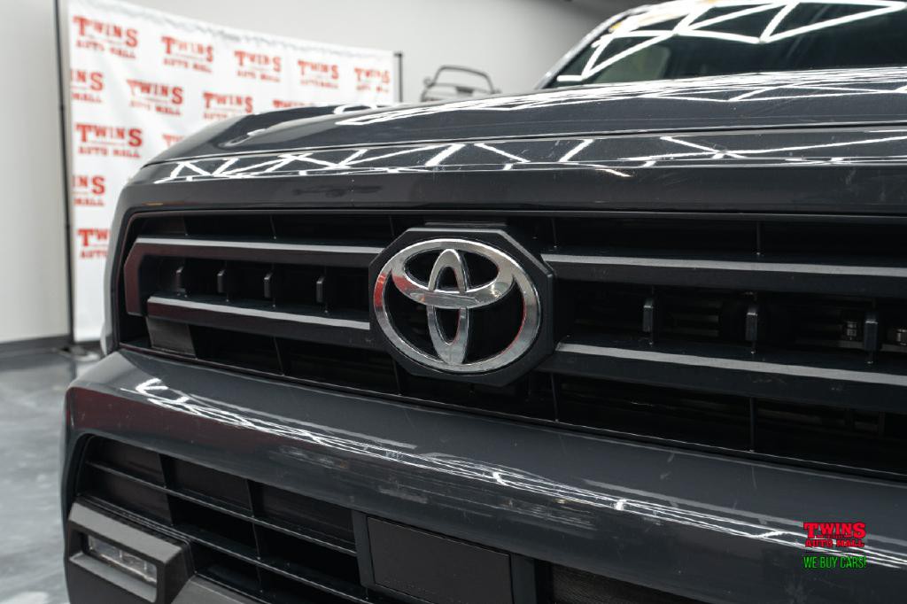 2025 Toyota 4Runner Image 28