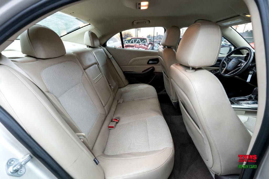 2013 Chevrolet Malibu Image 14