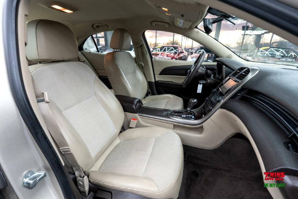 2013 Chevrolet Malibu Image 15