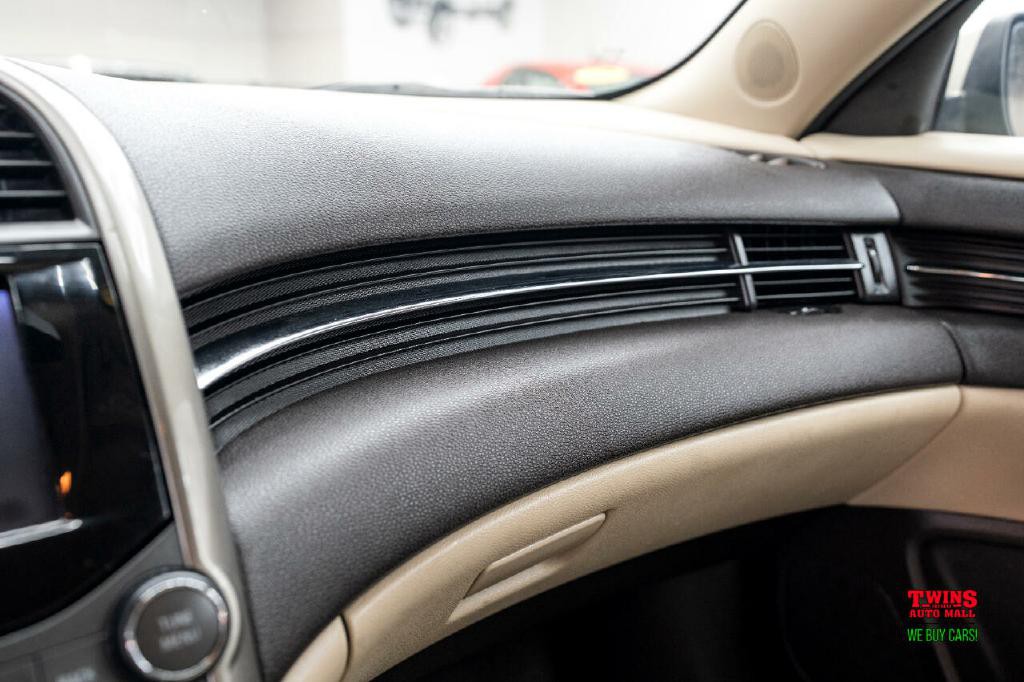 2013 Chevrolet Malibu Image 22