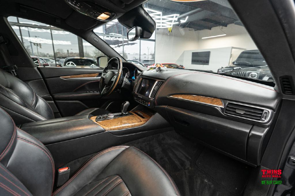 2017 Maserati Levante Image 16