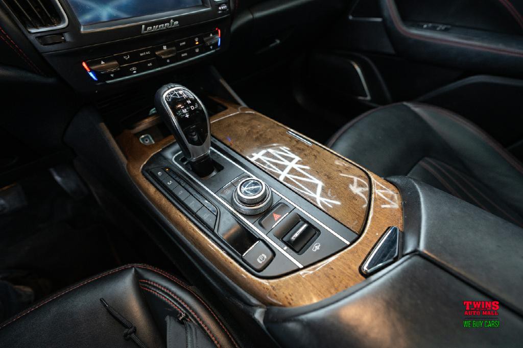 2017 Maserati Levante Image 20