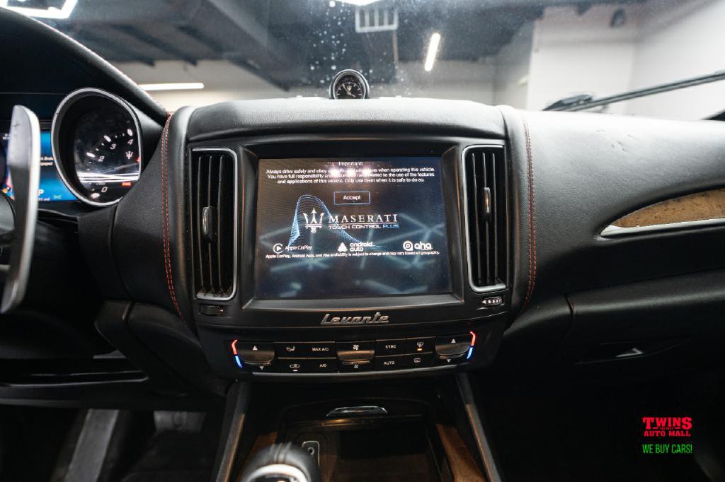 2017 Maserati Levante Image 21