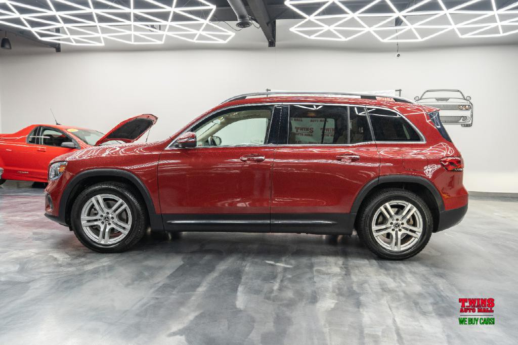 2021 Mercedes-Benz GLB Image 3