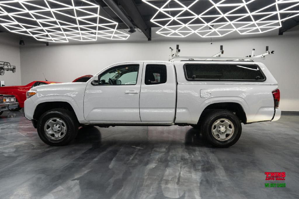 2019 Toyota Tacoma Image 3