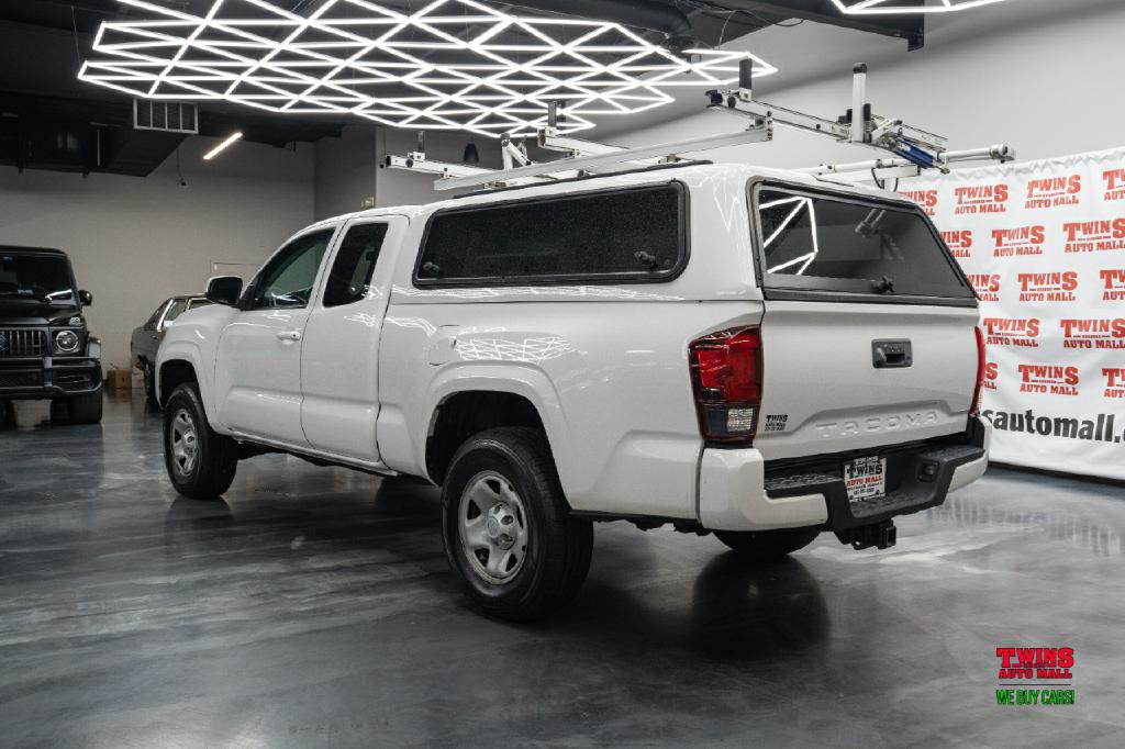 2019 Toyota Tacoma Image 4