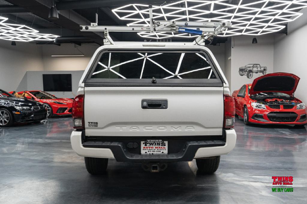 2019 Toyota Tacoma Image 5