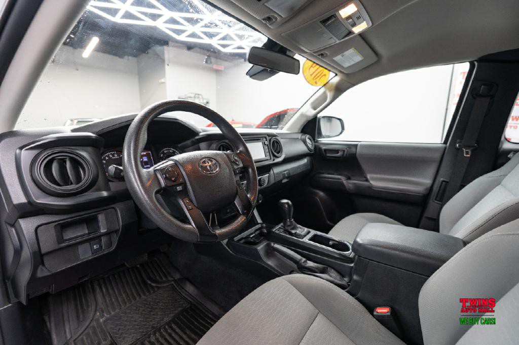 2019 Toyota Tacoma Image 11