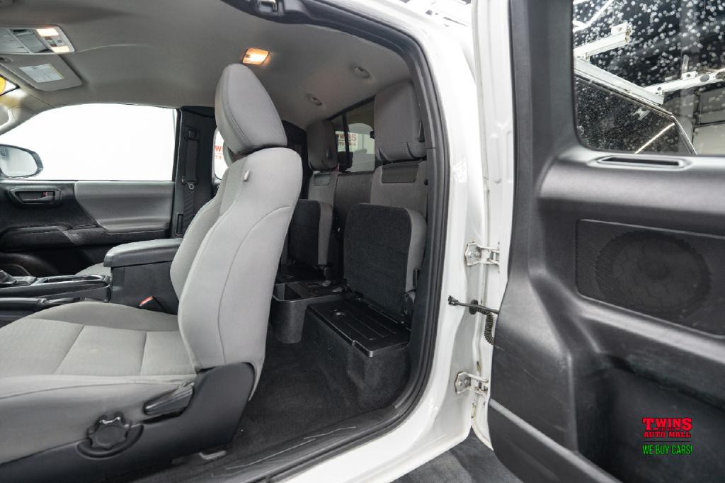 2019 Toyota Tacoma Image 13