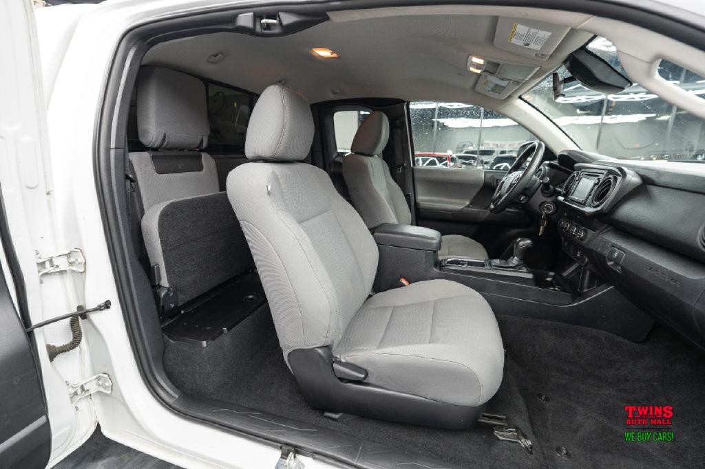 2019 Toyota Tacoma Image 14