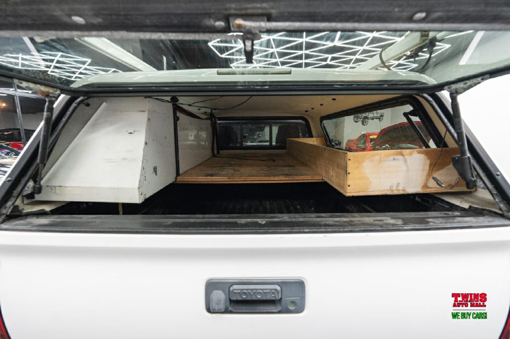 2019 Toyota Tacoma Image 24