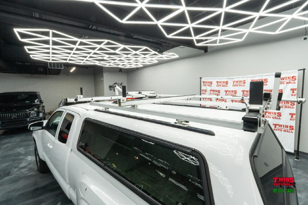 2019 Toyota Tacoma Image 28