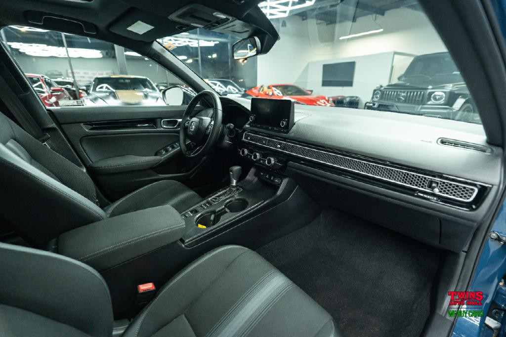 2025 Honda Civic Image 16