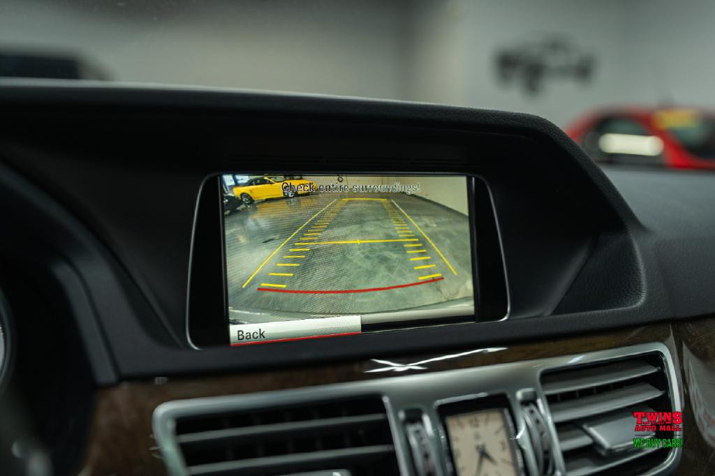 2015 Mercedes-Benz E-Class Image 20