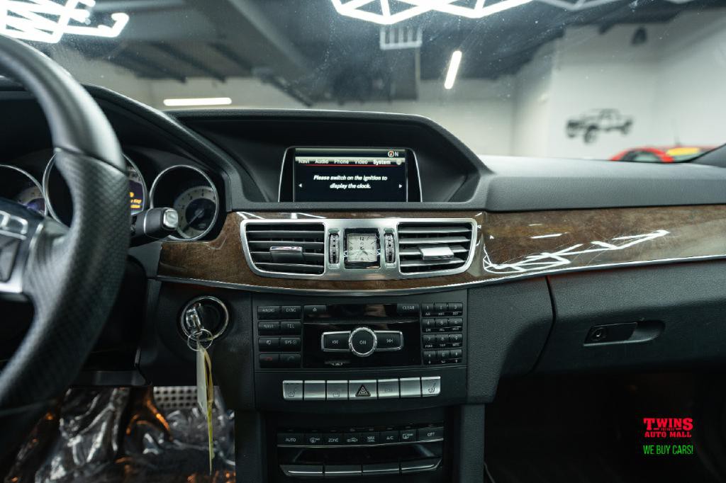 2015 Mercedes-Benz E-Class Image 22
