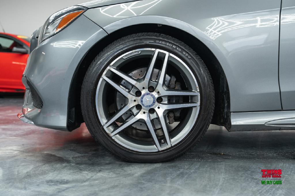 2015 Mercedes-Benz E-Class Image 27