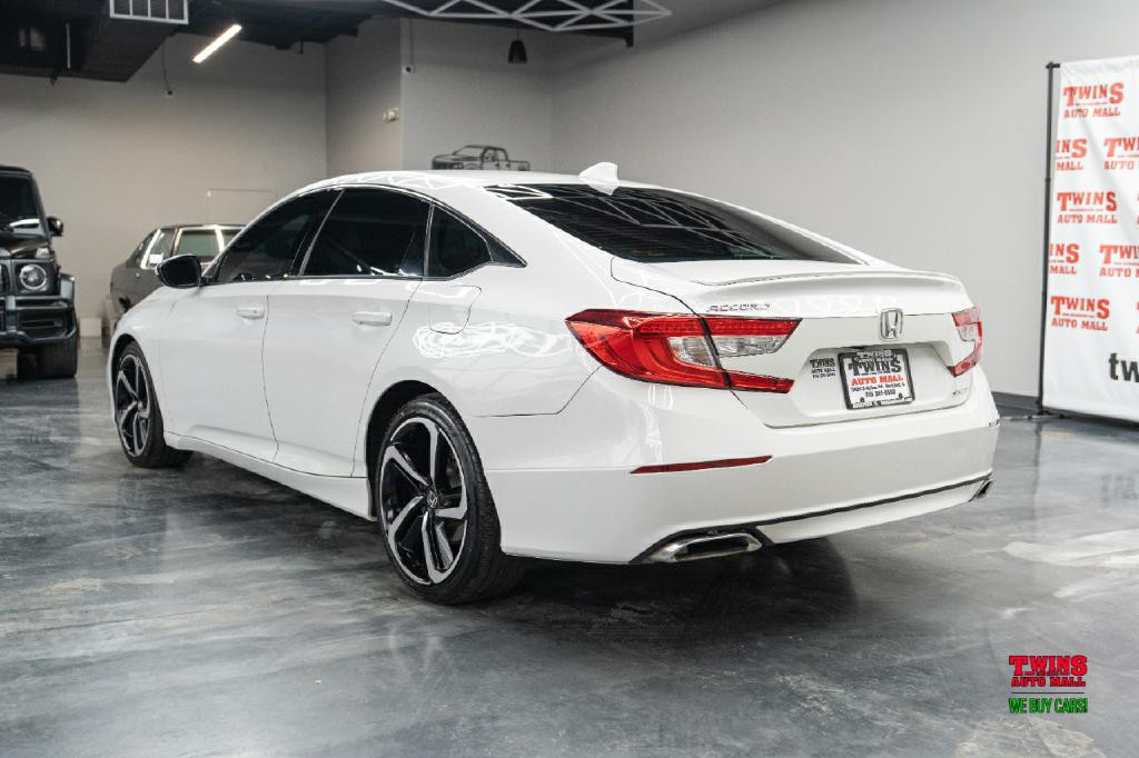 2020 Honda Accord Image 4