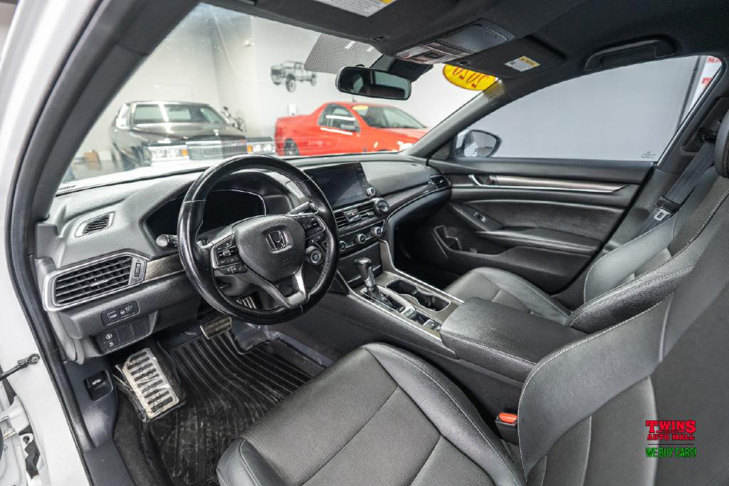 2020 Honda Accord Image 11
