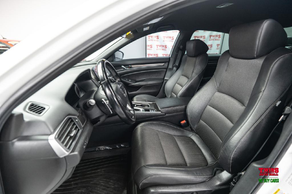 2020 Honda Accord Image 12