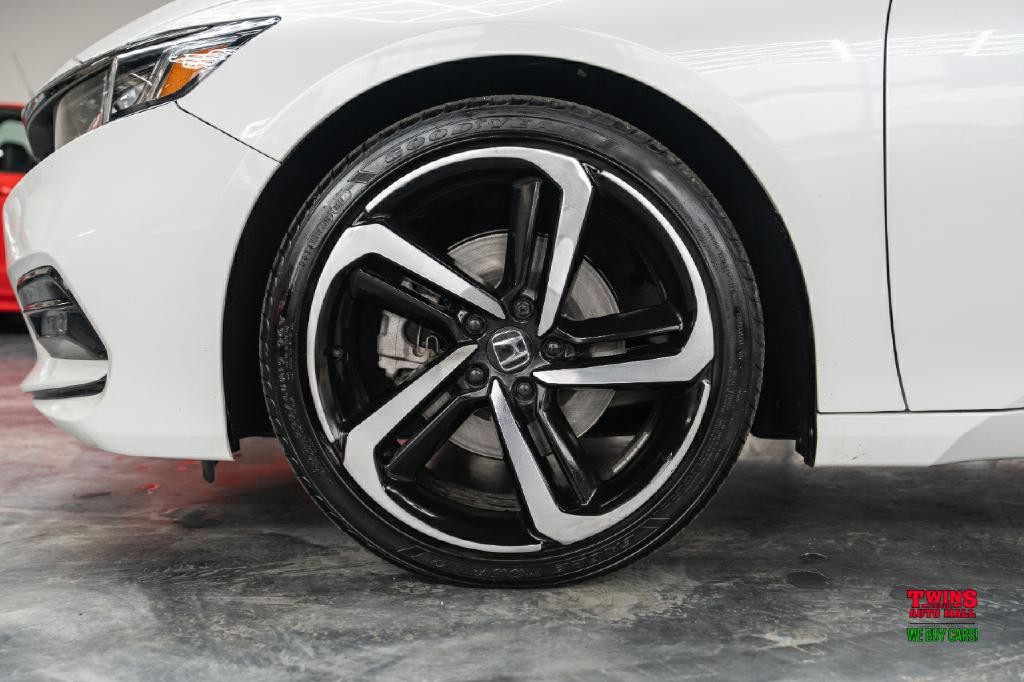 2020 Honda Accord Image 24