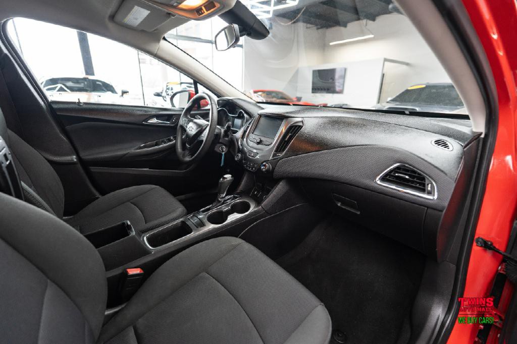 2017 Chevrolet Cruze Image 15