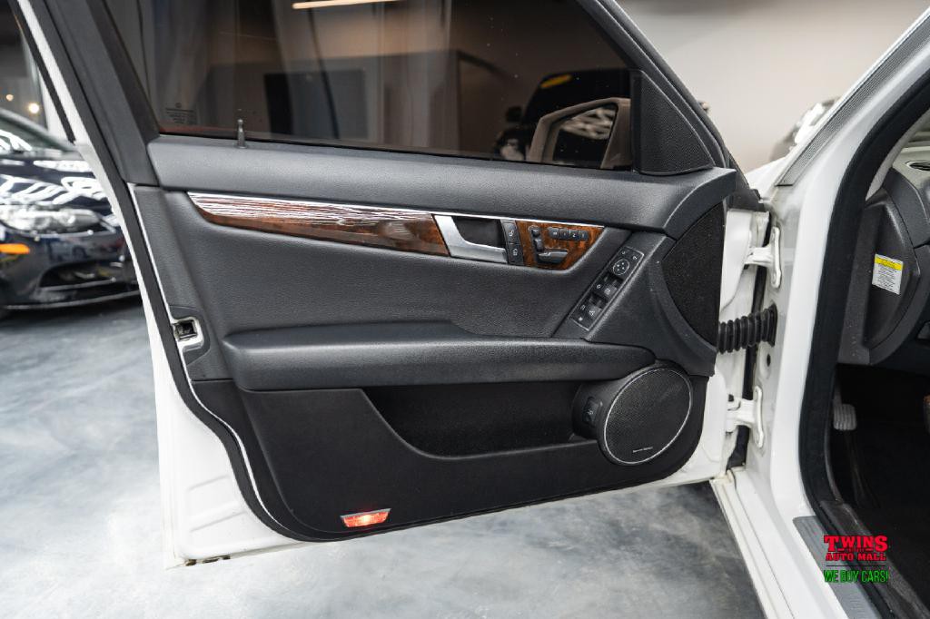 2014 Mercedes-Benz C-Class Image 10