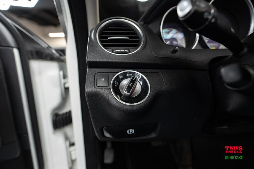 2014 Mercedes-Benz C-Class Image 23