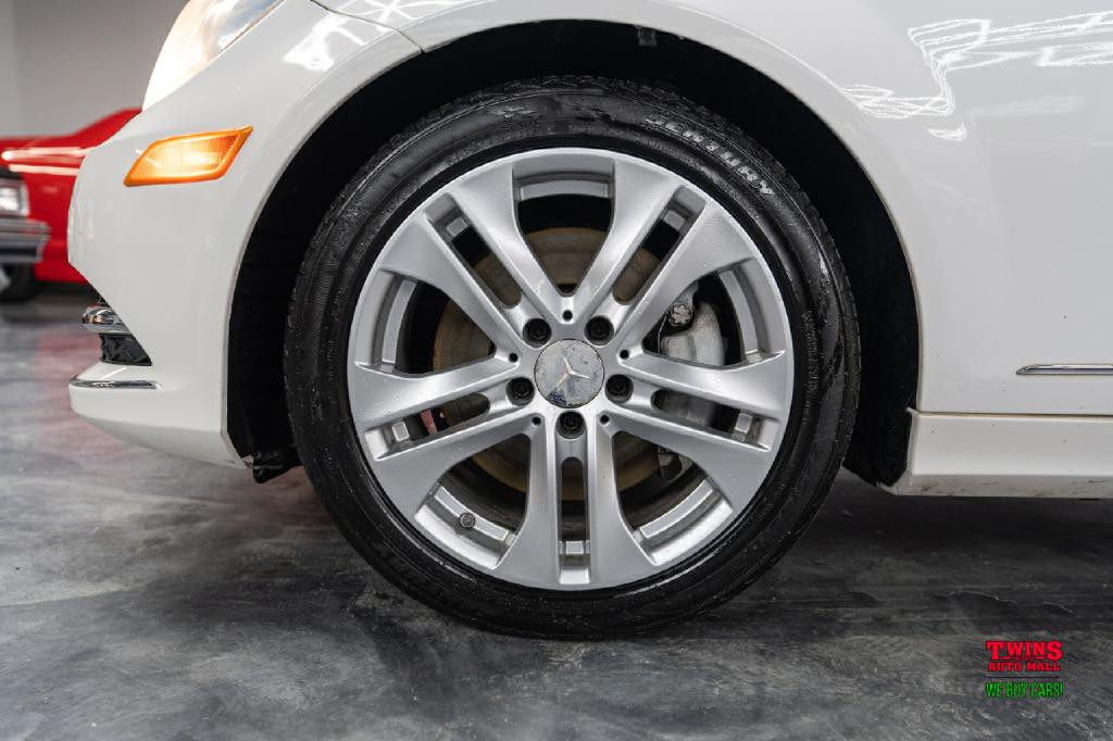 2014 Mercedes-Benz C-Class Image 25