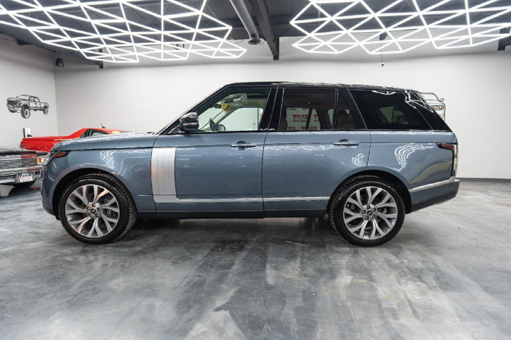 2019 Land Rover Range Rover Image 3