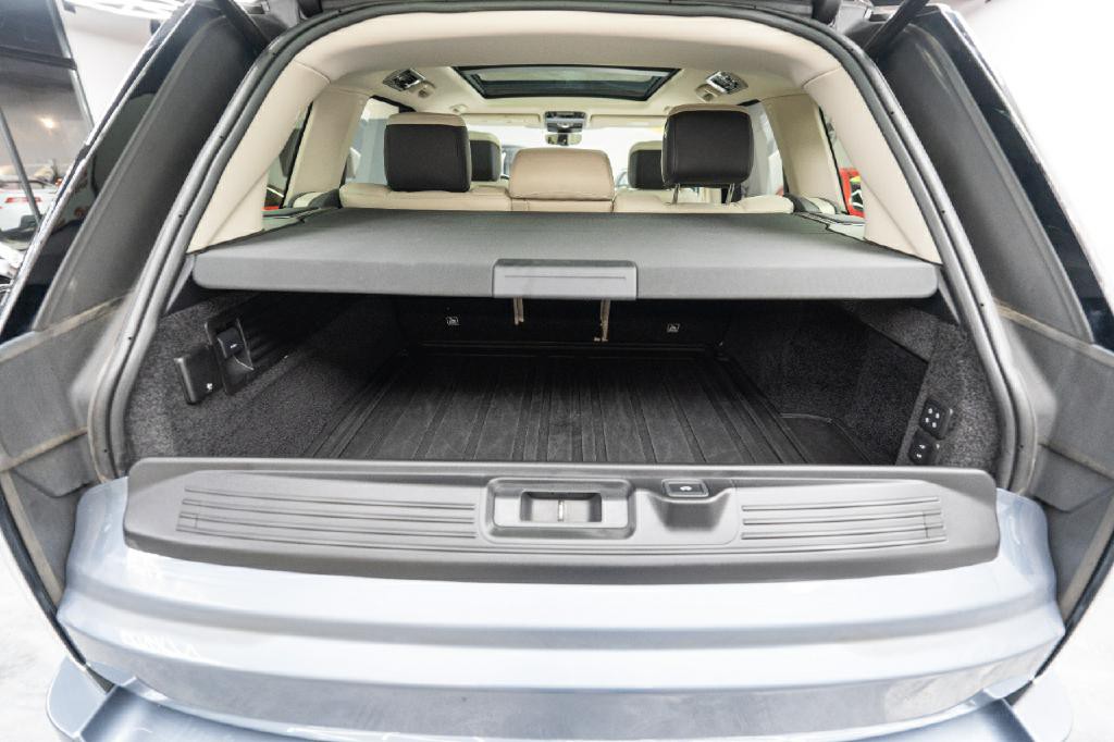 2019 Land Rover Range Rover Image 14