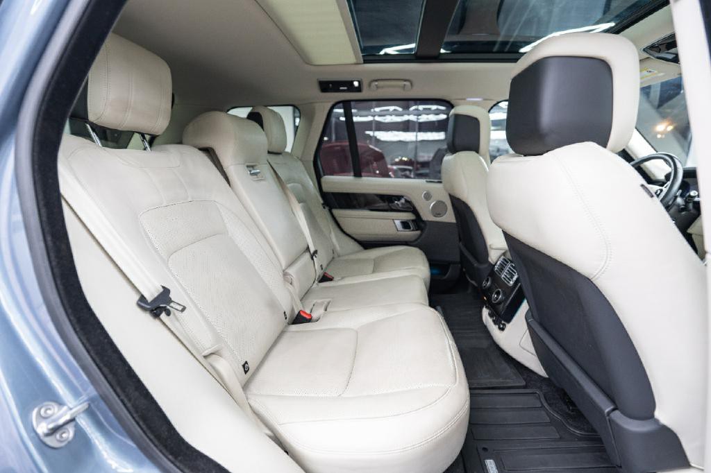2019 Land Rover Range Rover Image 16