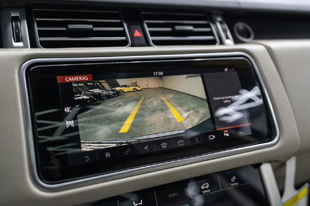 2019 Land Rover Range Rover Image 21