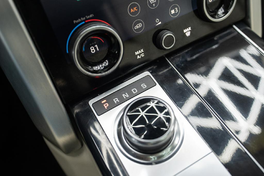2019 Land Rover Range Rover Image 24