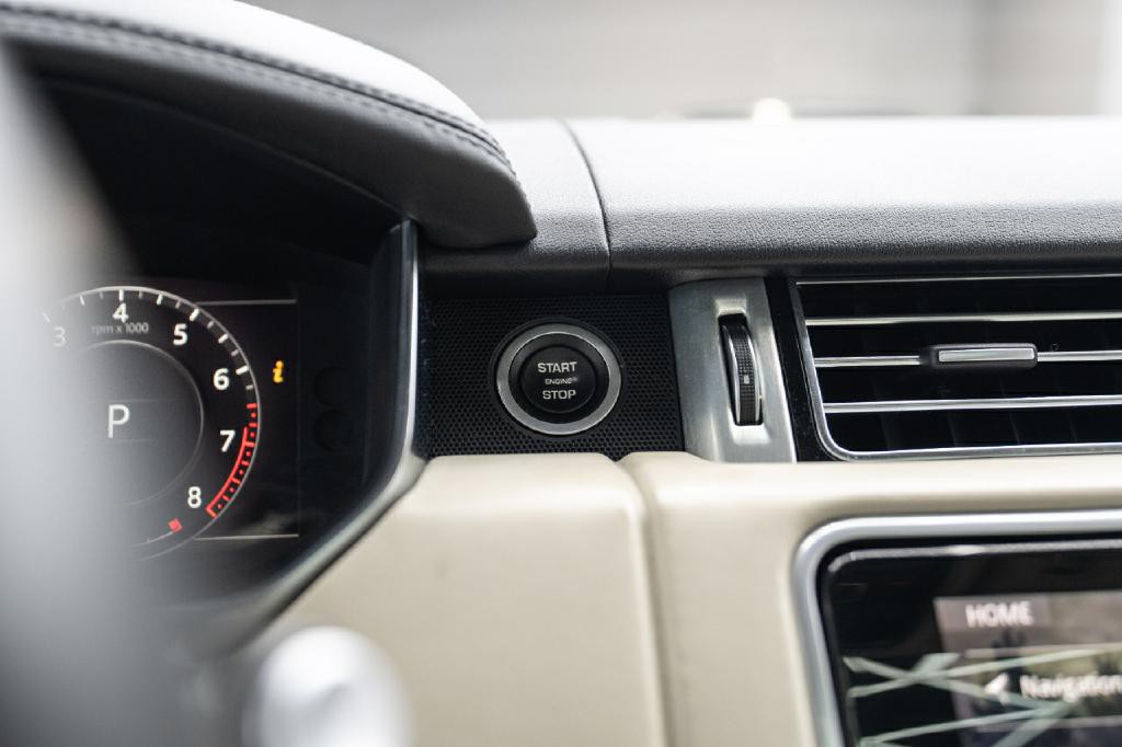2019 Land Rover Range Rover Image 27