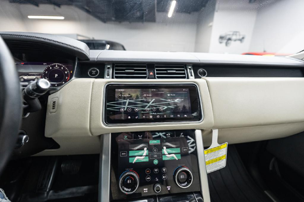 2019 Land Rover Range Rover Image 32