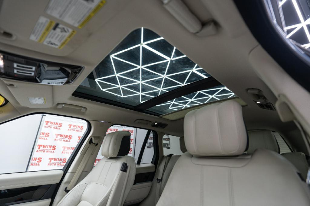 2019 Land Rover Range Rover Image 33